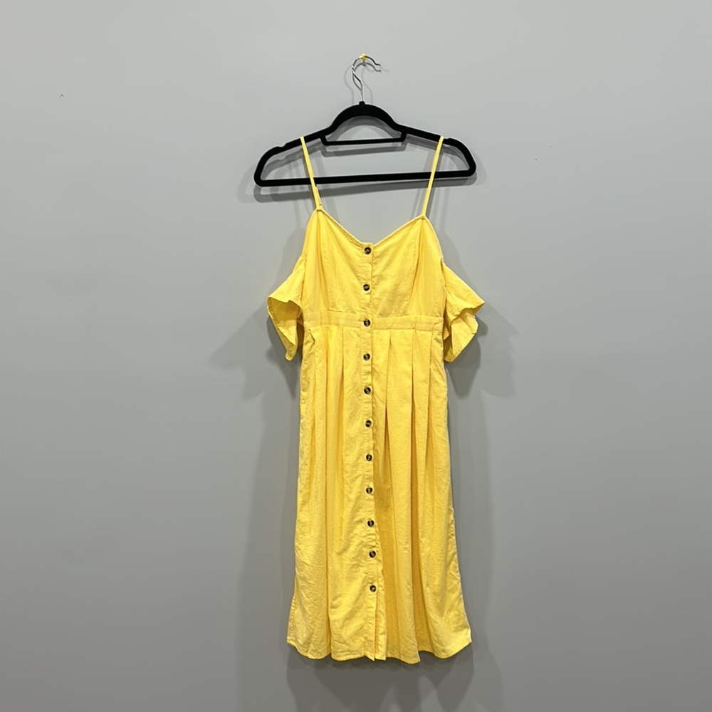 Off shoulder pleated cotton buttercup yellow lulus midi dress w brown buttons